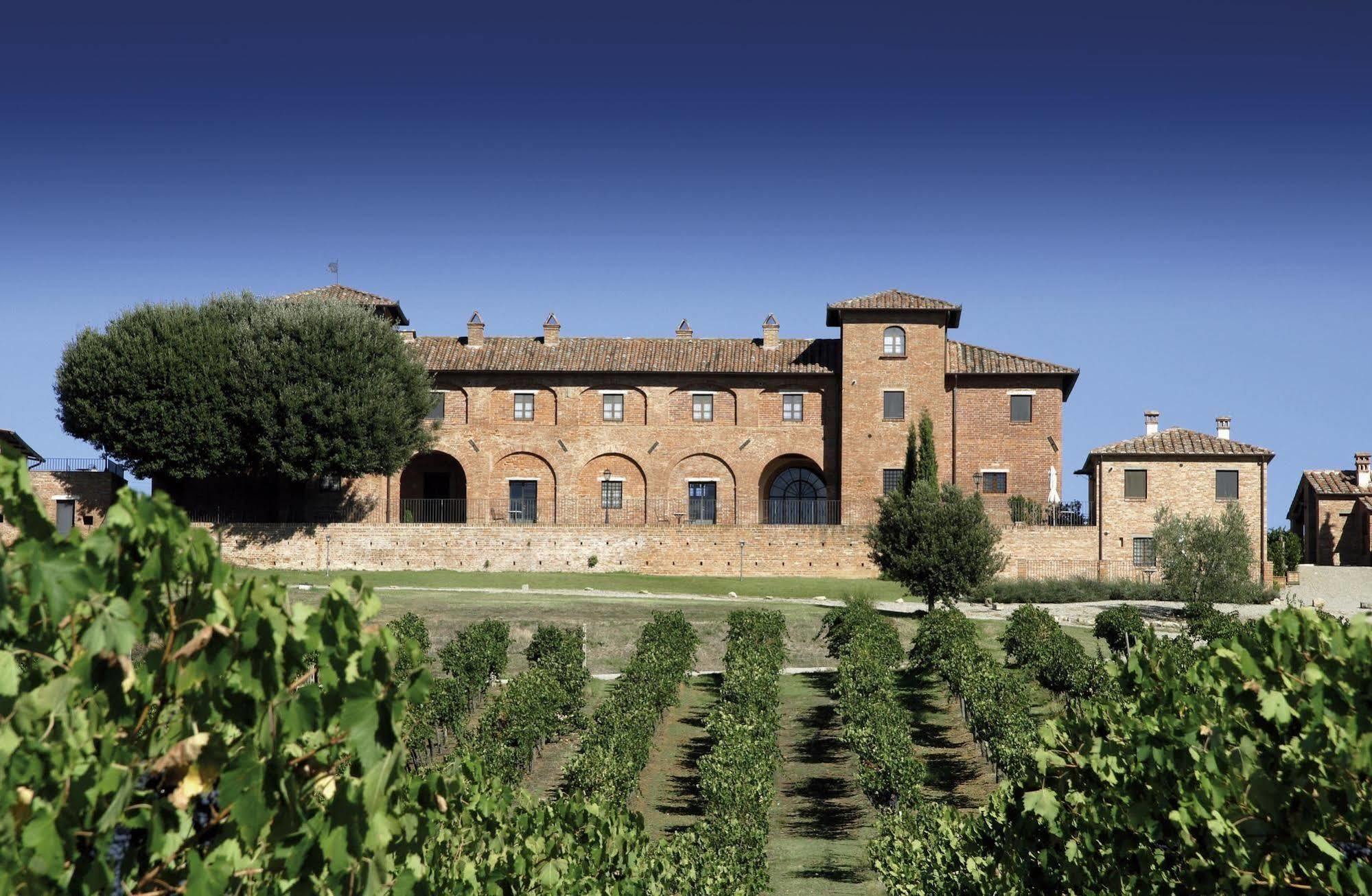 Agriturismo Terra Rossa Valiano エクステリア 写真