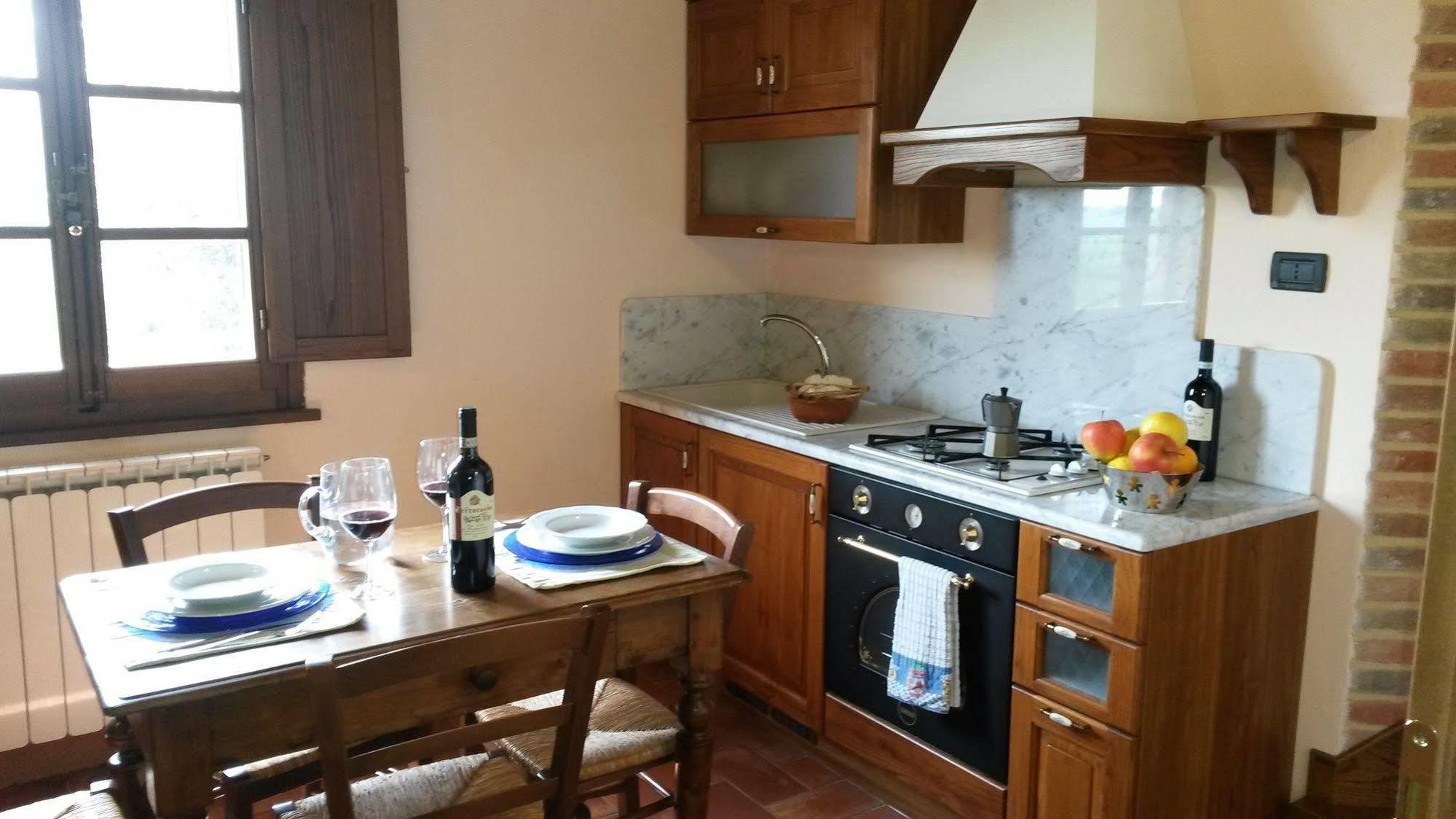 Agriturismo Terra Rossa Valiano エクステリア 写真