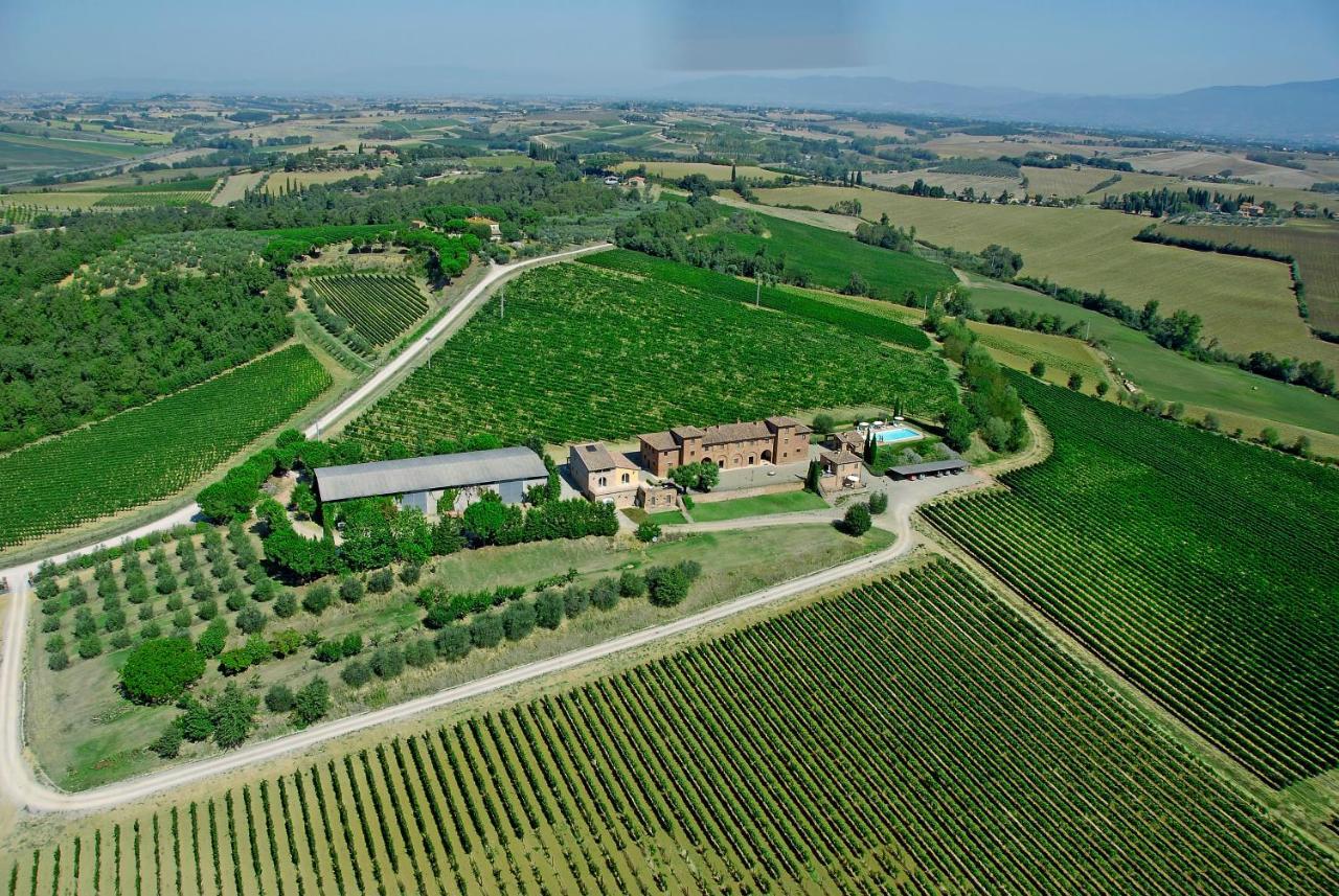 Agriturismo Terra Rossa Valiano エクステリア 写真